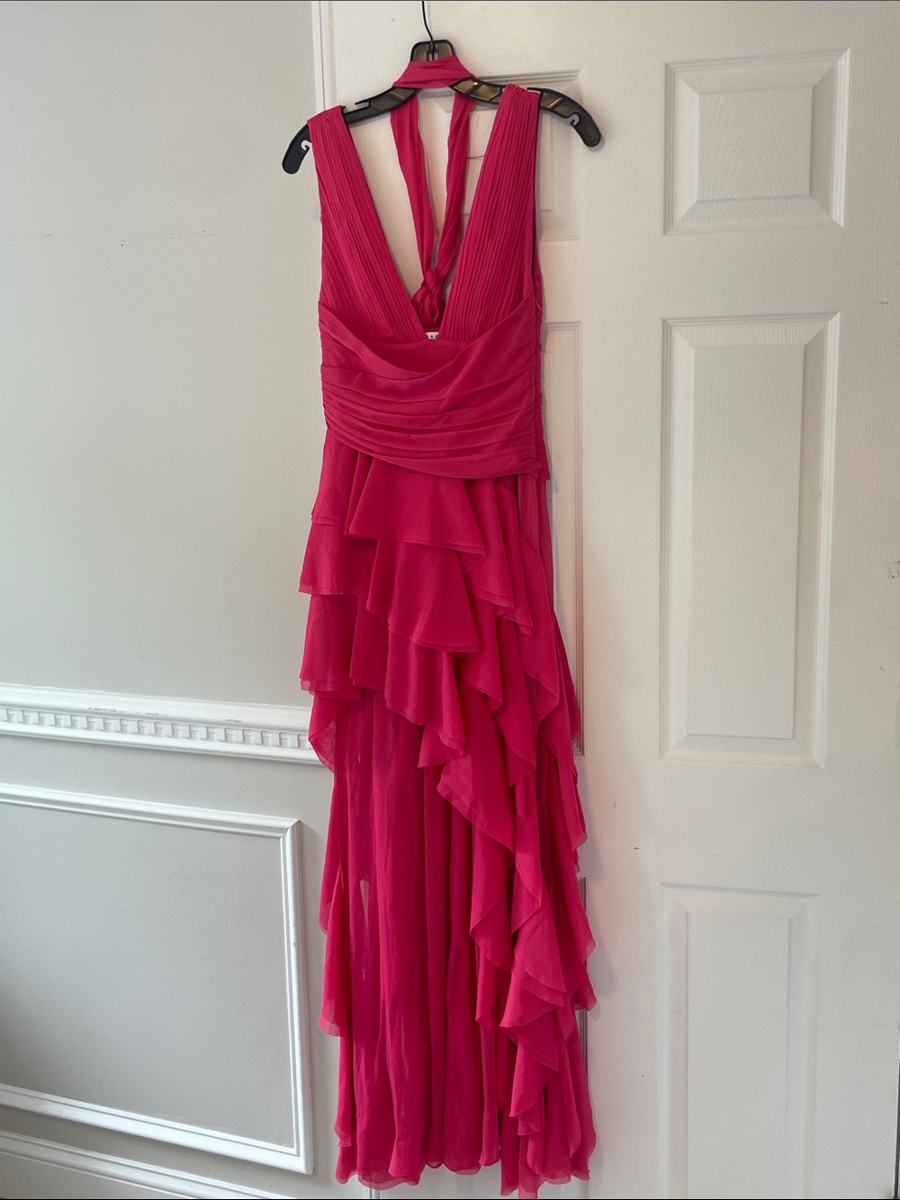 Alice + Olivia Fuchsia Ruffled High-Low V-Neck Dress - Picture 6 of 10